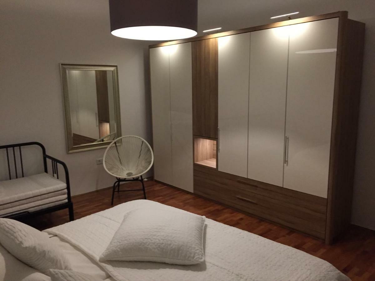 Central House Nona Crikvenica Zewnętrze zdjęcie