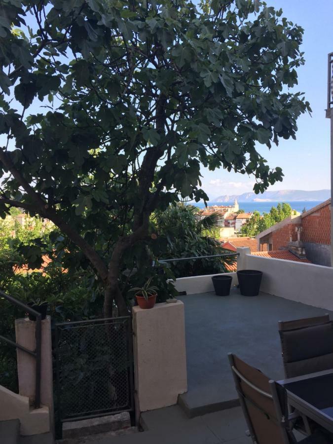 Central House Nona Crikvenica Zewnętrze zdjęcie