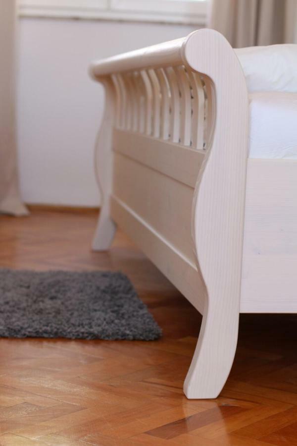 Central House Nona Crikvenica Zewnętrze zdjęcie