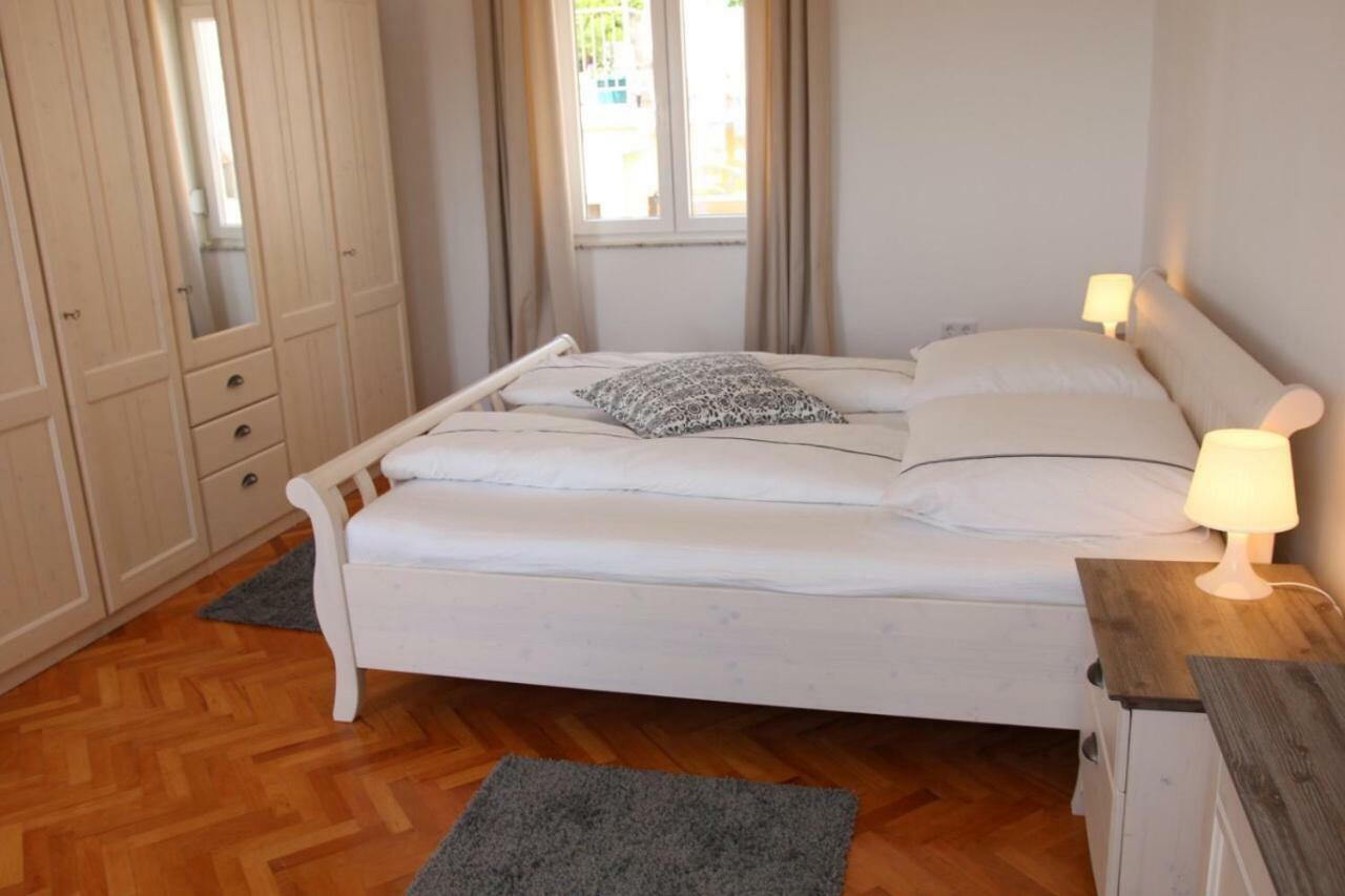 Central House Nona Crikvenica Zewnętrze zdjęcie