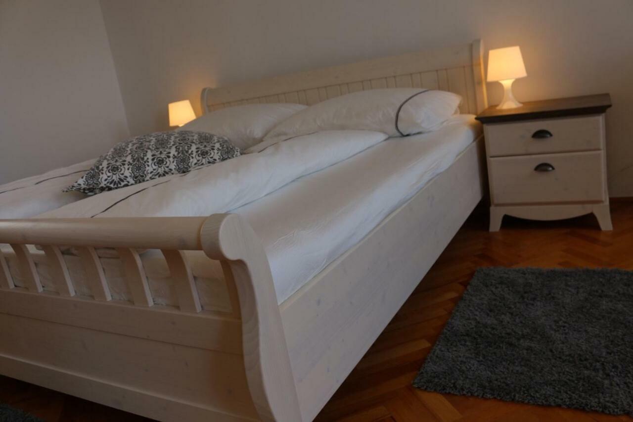 Central House Nona Crikvenica Zewnętrze zdjęcie
